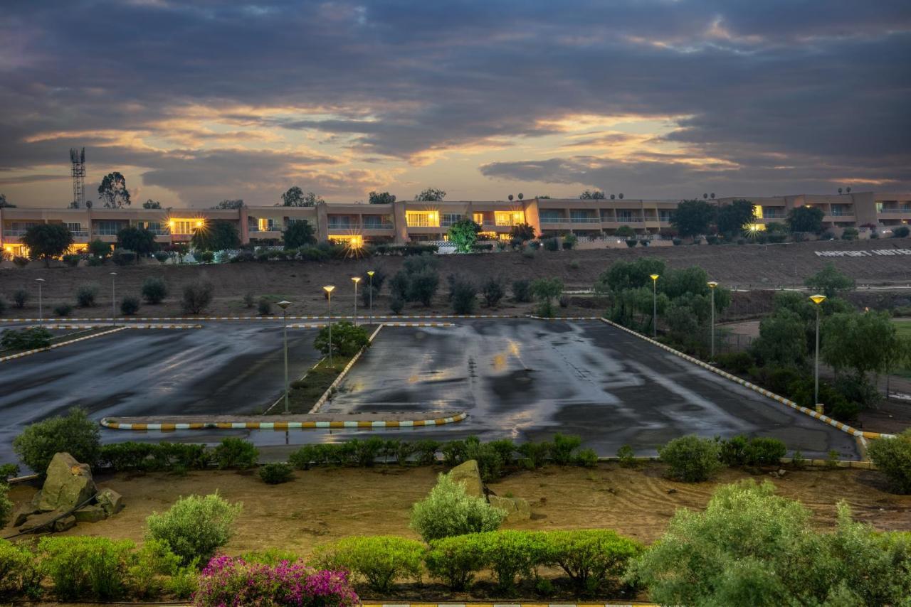 Airport Hotel And Resort อับฮา ภายนอก รูปภาพ